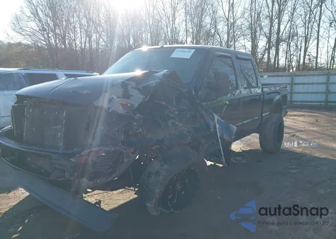 2003 Ford F-250 Lariat/Xl/Xlt z USA, uszkodzony, nr VIN 1FTNW21F13EA40551